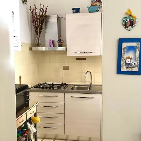 M092 - Marcelli, Con Giardino A 250mt Dal Mare *