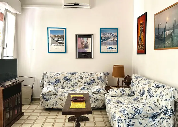 M092 - Marcelli, Con Giardino A 250mt Dal Mare Marcelli